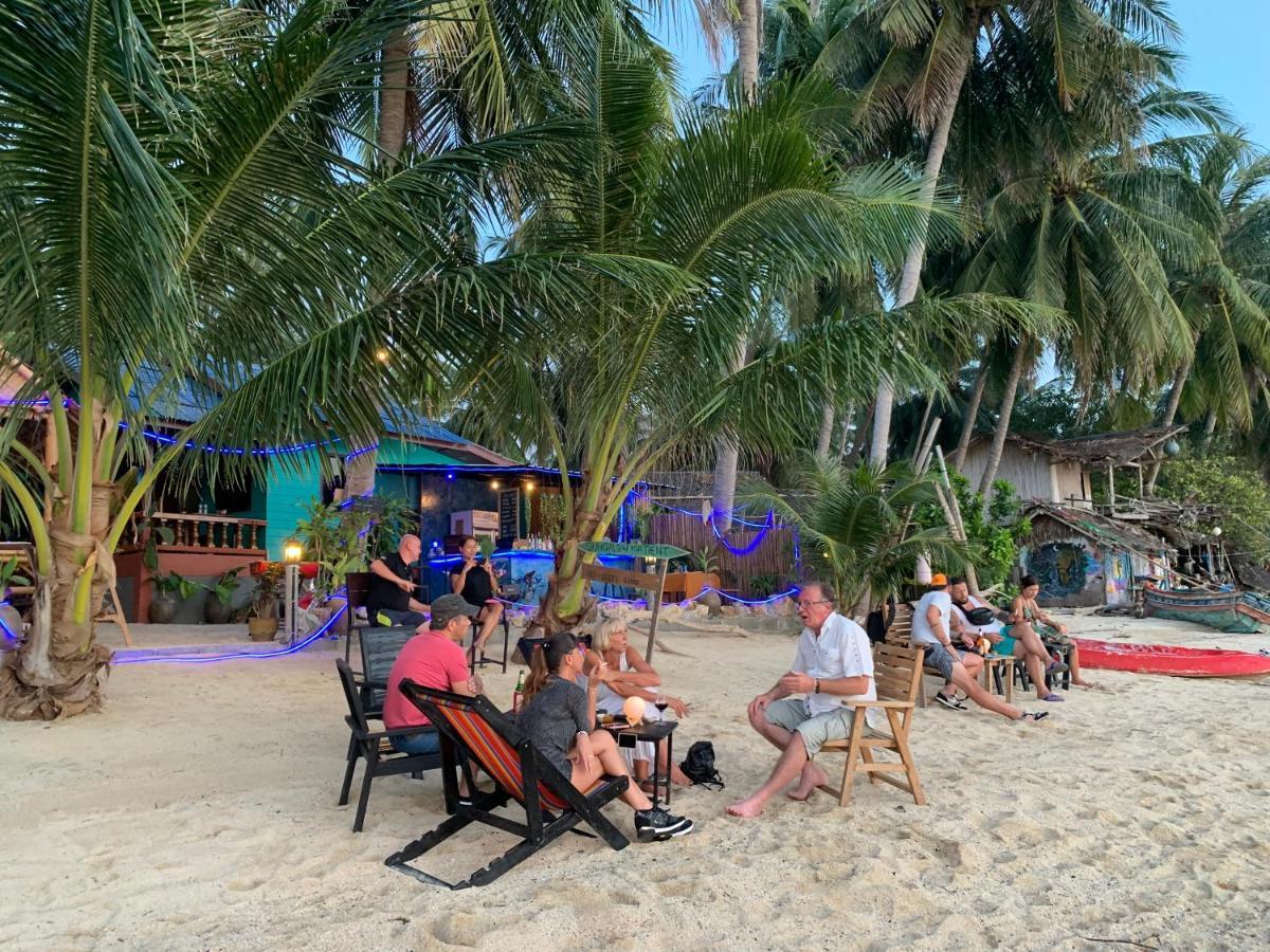 Free Concept Beach Resort Шритану Экстерьер фото