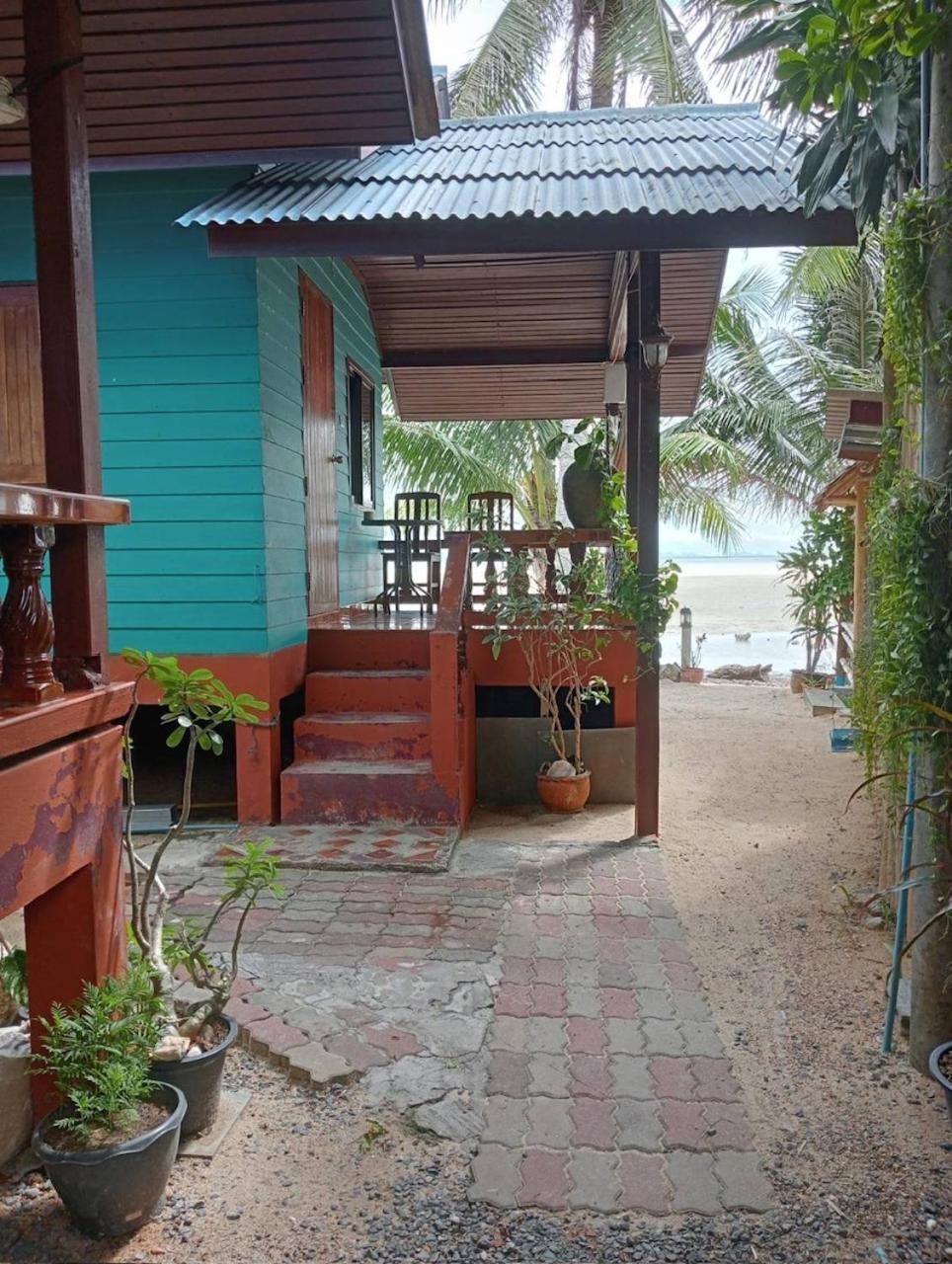 Free Concept Beach Resort Шритану Экстерьер фото